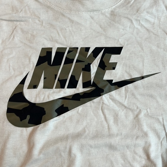 Nike Camo Bone Small Tee - Picture 3 of 4